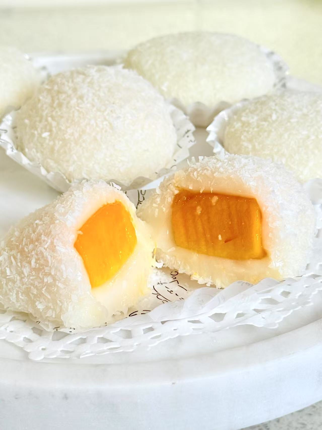 Fresh Mango Mochi 鮮芒果糯米糍